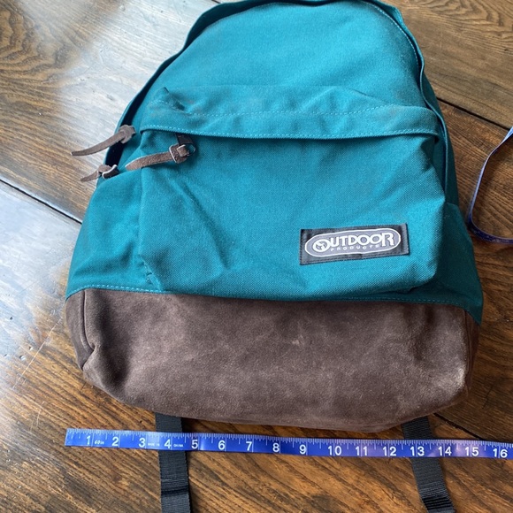 Backpack - Picture 6 of 8